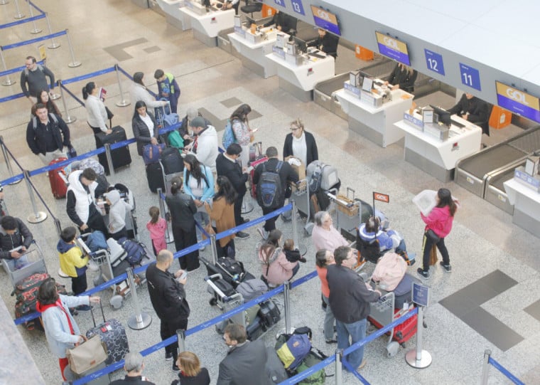 Até 20 de outubro, procedimentos de embarques são em Porto Alegre, mas voos em Canoas