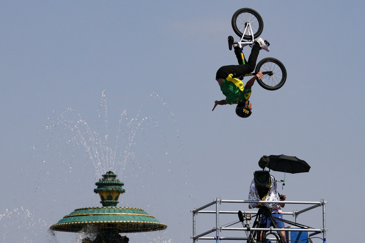 Gustavo Bala Loka põe Brasil na final do ciclismo BMX nas Olimpíadas