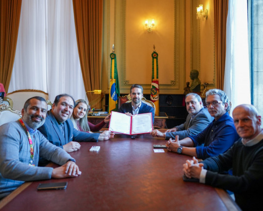 Eduardo Leite garante que não pautará aumento de ICMS para compensar reajuste do funcionalismo