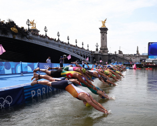 Miguel Hidalgo fica em 10º no triatlo, melhor resultado do Brasil na modalidade em Olimpíadas