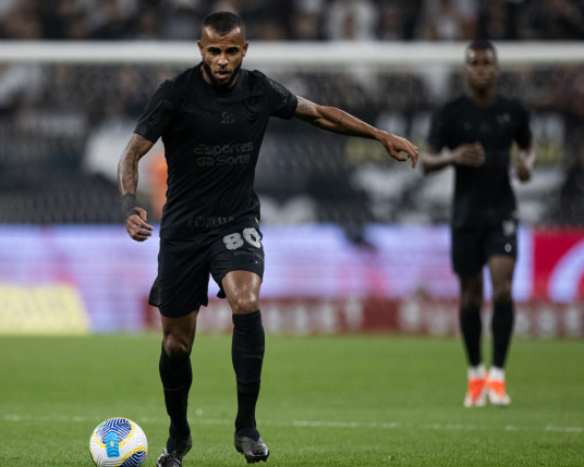 Grêmio anuncia oficialmente a contratação de Alex Santana que estava no Corinthians