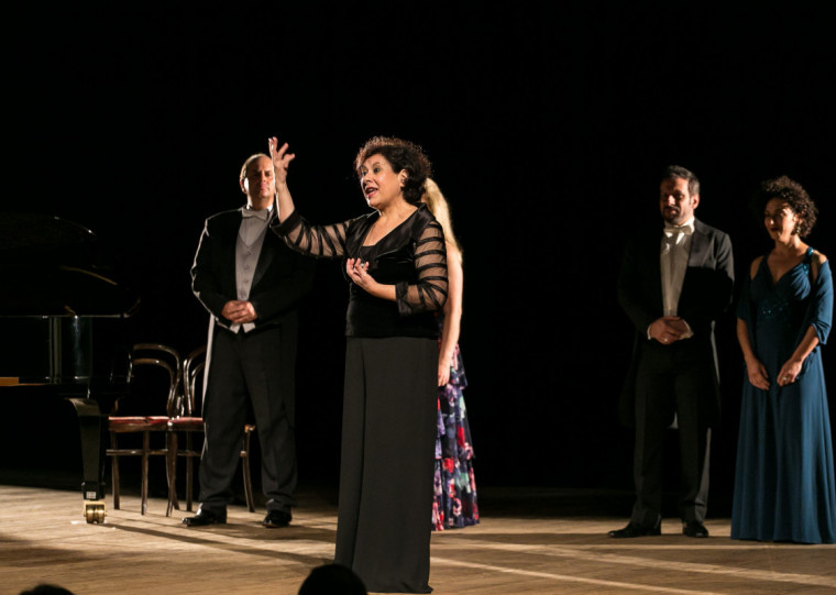 Cofundadora da CORS e professora da Orquestra Sinfônica de Porto Alegre e da Casa da Música, Laura morreu no dia 30 de julho de 2022, aos 64 anos, em razão de um câncer