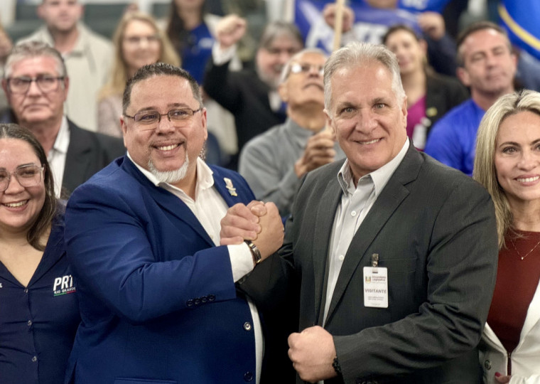 Carlos Alan (e), do PRTB, e João Morsch, do DC, se uniram na corrida