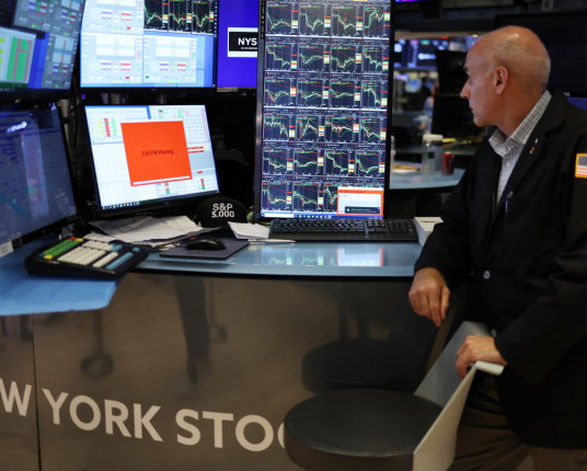 Bolsas do mundo despencam com efeito Estados Unidos