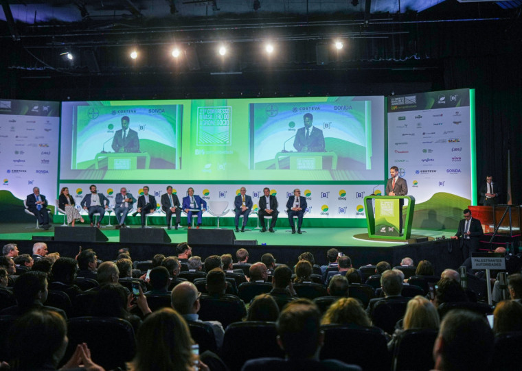 Governador ressaltou necessidade de amparo aos produtores gaúchos após as enchentes