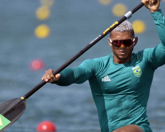 Isaquias Queiroz avança à semifinal do C1 1000m da canoagem, e Matheus Santos disputa quartas