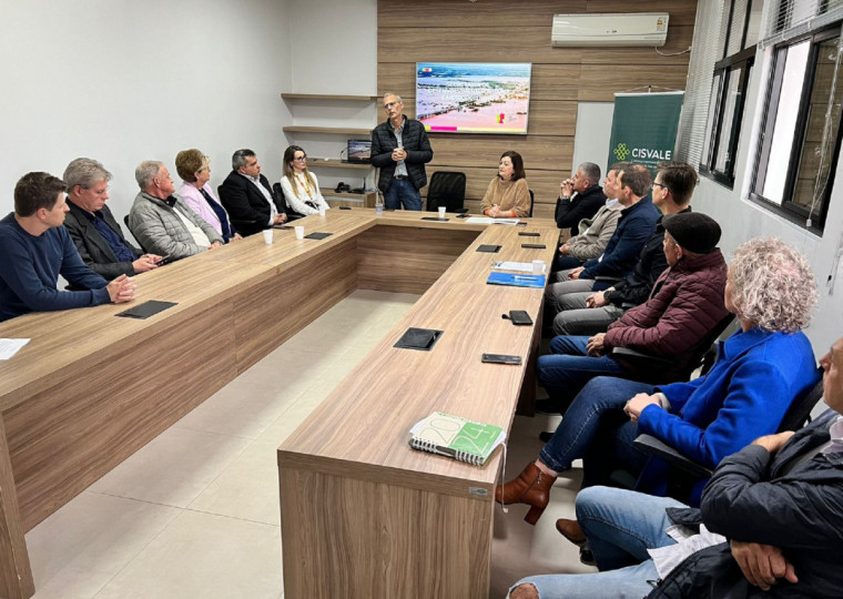 Prefeitos se encontraram com o secretário estadual, Rafael Mallmann