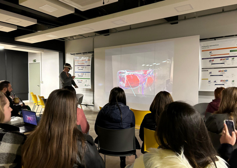 JBS, Ourofino e Bretanha Suínos estão entre as 19 companhias parceiras na formação de alunos dos cursos de veterinária e agronomia