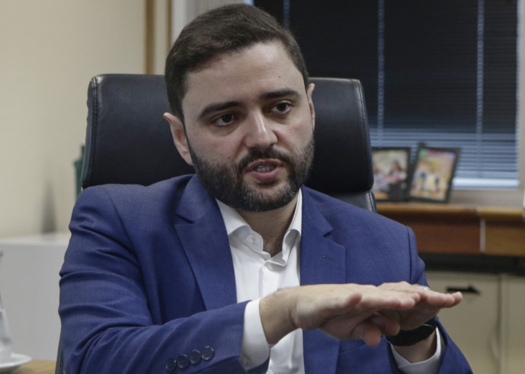 Vice-governador Gabriel Souza assumiu governo no sábado, 9 de novembro, e fica no posto até 28 de novembro