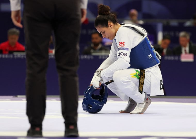 Maria Clara Pacheco foi derrotada pela chinesa Luo Zongshi, de virada, por 2 a 1