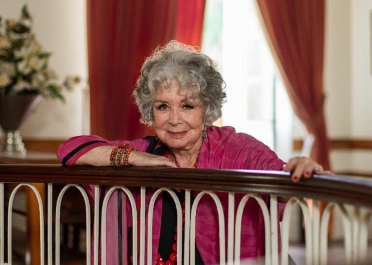 Tânia Carvalho é uma das apresentadoras do programa, que promete promover discussões importantes sobre pautas atuais