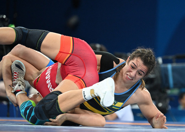 Giullia garantiu a disputa na categoria até 57kg após vencer a alemã Sandra Paruszewski
