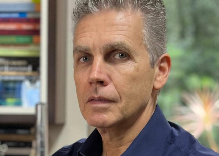 Obra de João Pedro Schmidt é resultado de cinco anos de estudo