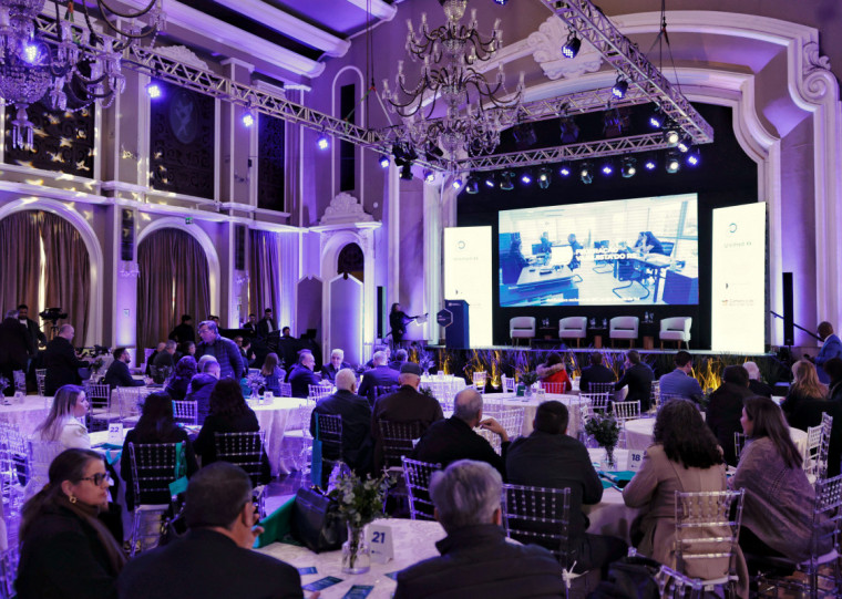 Parlamentares abriram fórum em Porto Alegre cobrando medidas e mais recursos federais