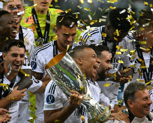 Na estreia de Mbappé, Real Madrid conquista o título da Supercopa da Europa