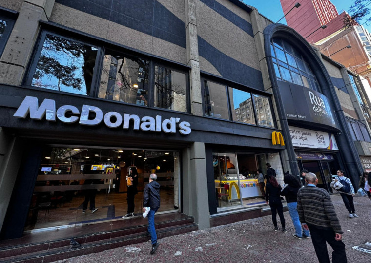 McDonald's do Rua da Praia Shopping, no Centro da Capital, reabriu; faltam mais duas unidades