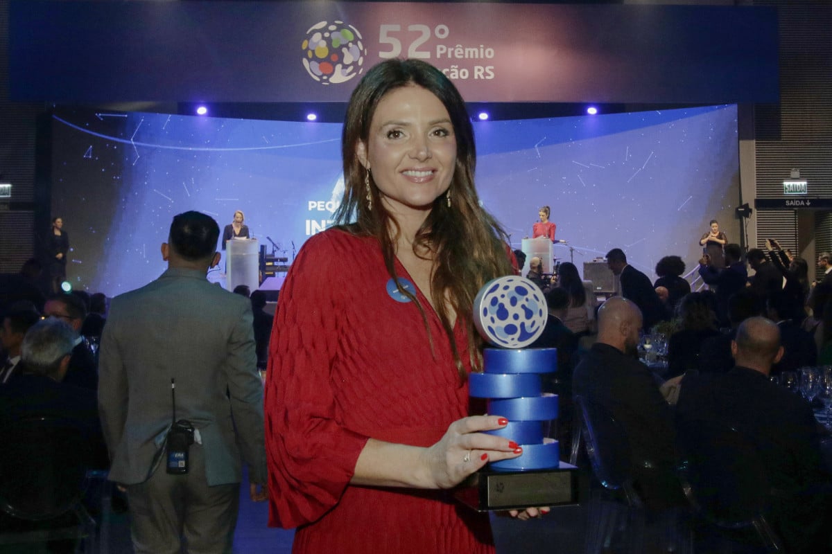 Maria Pavan | THAYN&Aacute; WEISSBACH/JC