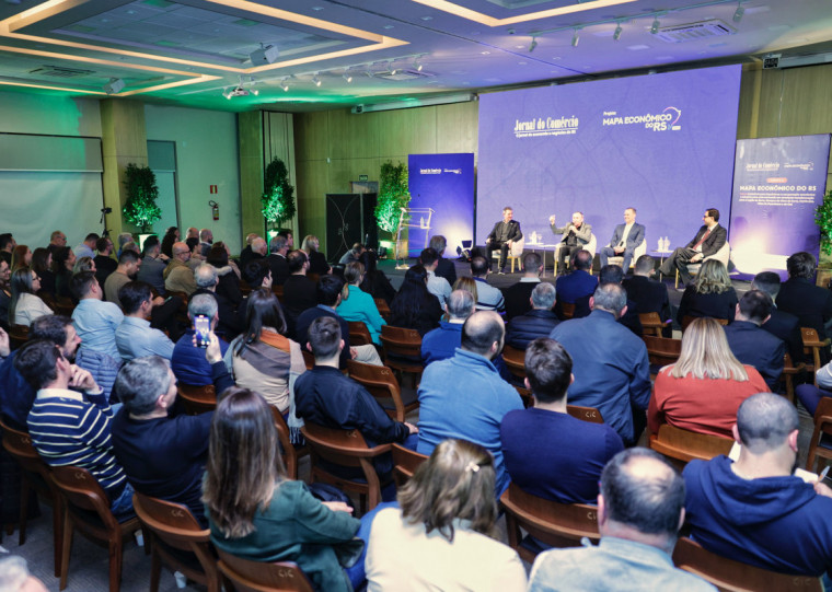 Iniciativa do JC que circula o interior do Estado chegou à Serra reunindo centenas de pessoas