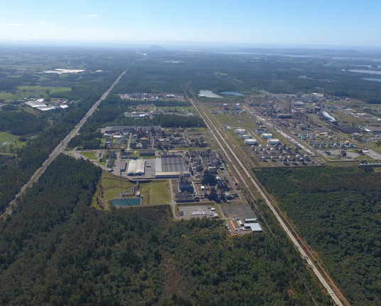 Governo gaúcho quer traçar plano para atrair empresas da área química