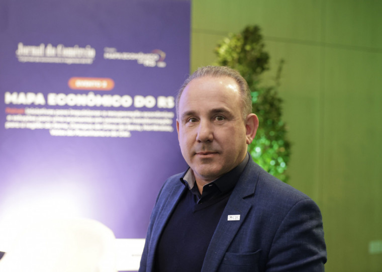 Presidente CIC Bento Gonçalves, Carlos Lazzari participou do painel do Mapa Econômico do RS na cidade da serra gaúcha.  Mapa Econômico RS na Serra