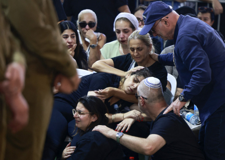 Bomba explodiu na capital de Israel, Tel Aviv, no domingo 