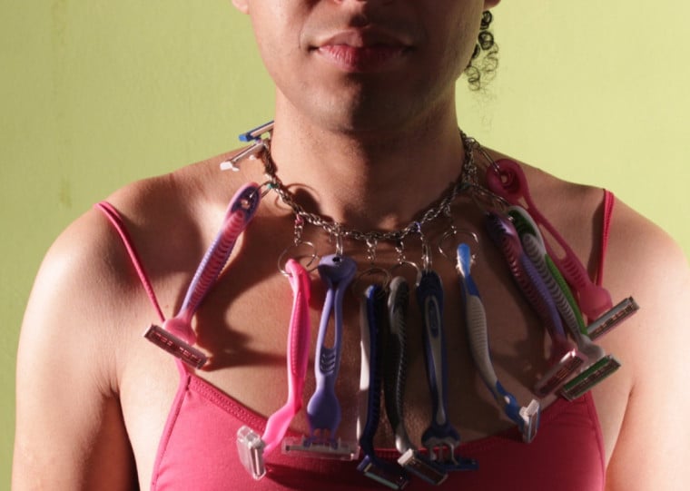 Mostra de Gabi Assusção no Macrs abre ao público nesta quinta-feira