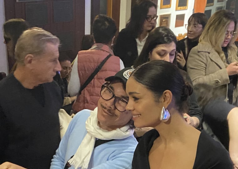 Sophie Charlotte atendendo aos fãs