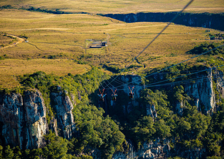 No cânion Fortaleza está localizada a maior tirolesa da América do Sul