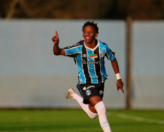 Após bater metas em vendas, Grêmio pode ter mais saídas nesta janela