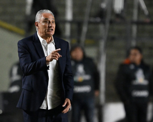 Tite anuncia pausa na carreira para cuidar da saúde física e mental