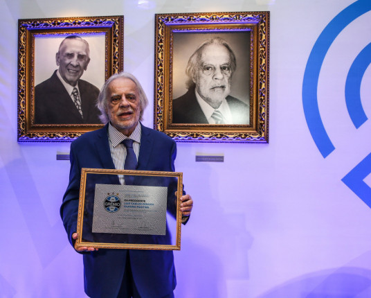 Velório de Cacalo será neste domingo na Arena do Grêmio