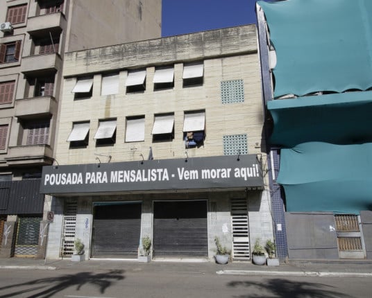 Oposição consegue assinaturas para CPI das pousadas Garoa em Porto Alegre