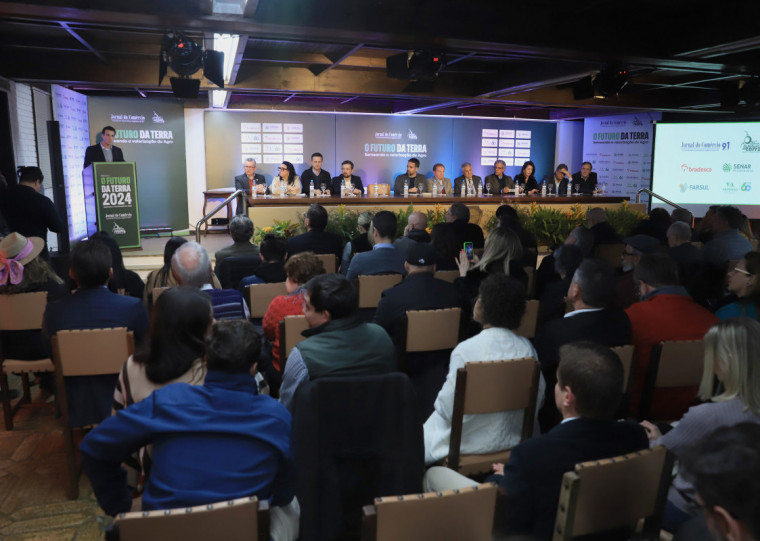 Auditório da Farsul ficou lotado para a cerimônia do prêmio O Futuro da Terra, que ocorreu na noite de segunda-feira, em Esteio