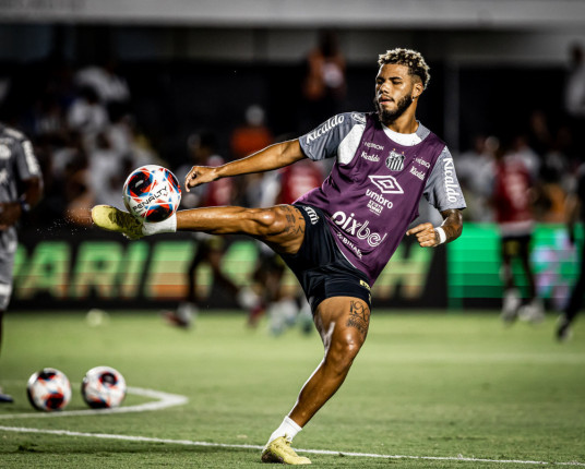 Inter anuncia a contratação do lateral-direito Nathan, ex-Santos