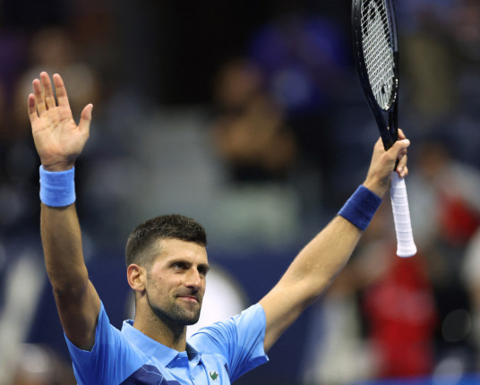 Djokovic marca a sua estreia no US Open com vitória 'sem sustos' sobre Radu Albot