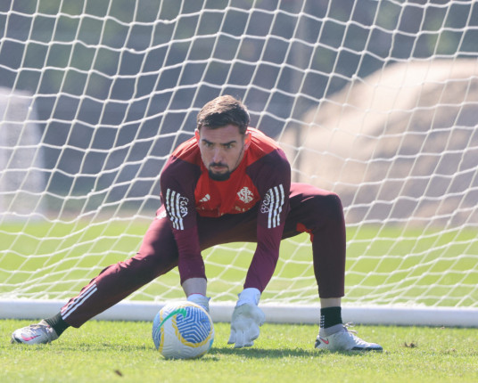 Em jogo atrasado do Brasileirão, Inter mira dobradinha sobre o Cruzeiro