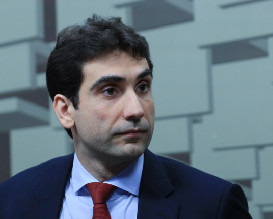 Senado aprova indicação de Galípolo à presidência do BC por 66 votos a 5