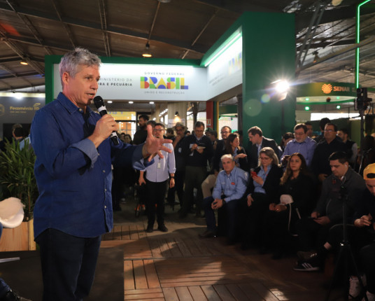 Produtor rural gaúcho será 'desnegativado', afirma ministro do MDA