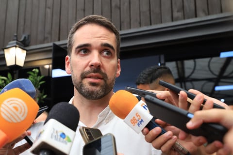 Problemas operacionais em Guarulhos impedem ida de Leite à Suécia