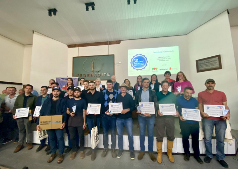 Neste ano, 72 iniciativas disputaram a premiação, entre 50 inscritas em Propriedade Referência em Produção de Leite, e 22 em Cases de Sucesso