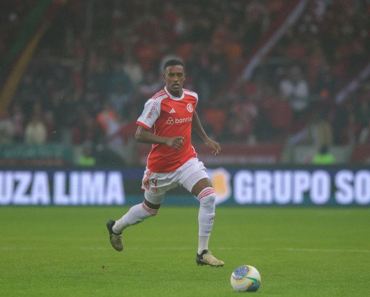 Inter confirma saída de Robert Renan para a Arábia Saudita