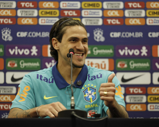 Pedro vê disputa sadia com Endrick e quer fazer história na seleção