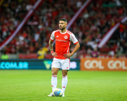 Ainda sem estrear em 2025, Bruno Tabata está fora do Campeonato Gaúcho