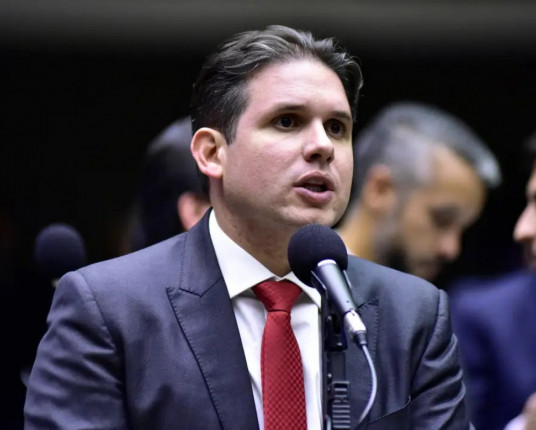 Favorito para a Câmara, Hugo Motta tem apoio de amplo espectro ideológico