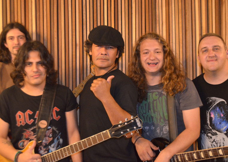 Tributo sobe ao palco neste sábado no Teatro do Bourbon Country
