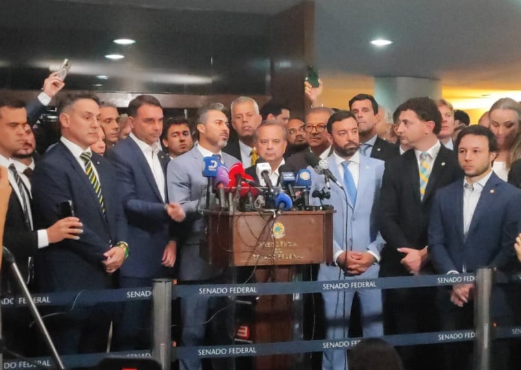 Deputado Gustavo Gayer (PL-GO) é o autor do pedido, que é subscrito por outros 151 deputados