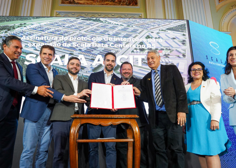 Reforço na hidratação e uso de máscaras ao ar livre são recomendados