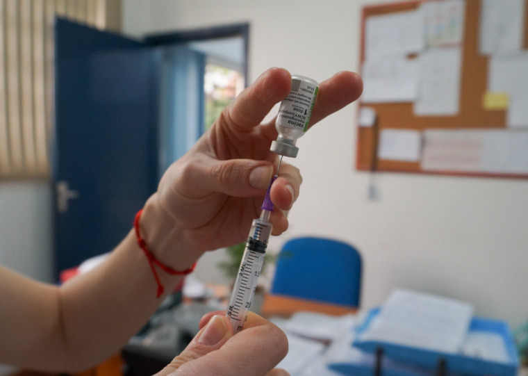 Foco &eacute; na imuniza&ccedil;&atilde;o de estudantes da cidade