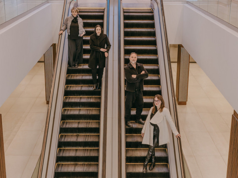 Carina Dias, Júlia Qualisoni, Felipe Helfer e Camila Farina s&atilde;o os organizadores da Design Week POA Foto: THIELE ELISSA/DESIGN WEEK POA/DIVULGA&Ccedil;&Atilde;O/JC 