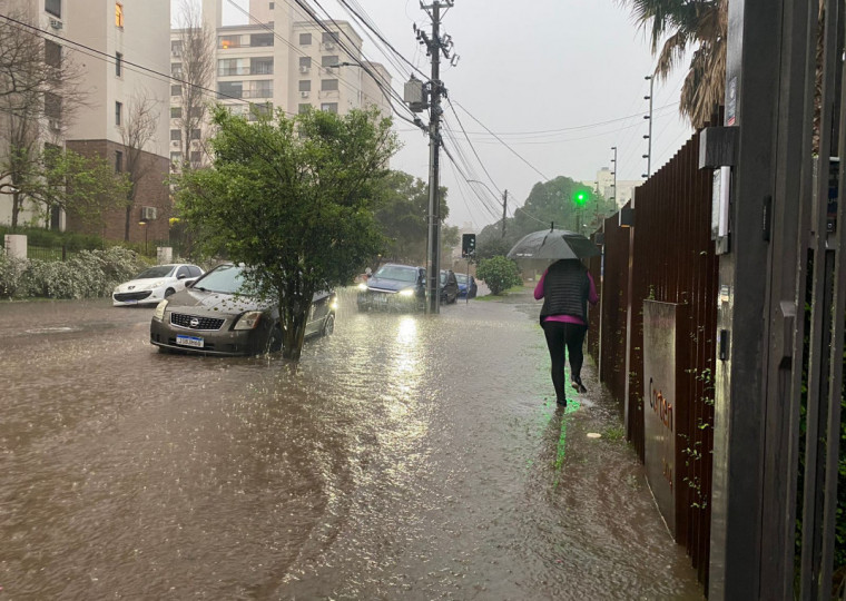Nível de precipitação da chuva deve chegar aos 30 milímetros até o fim do dia